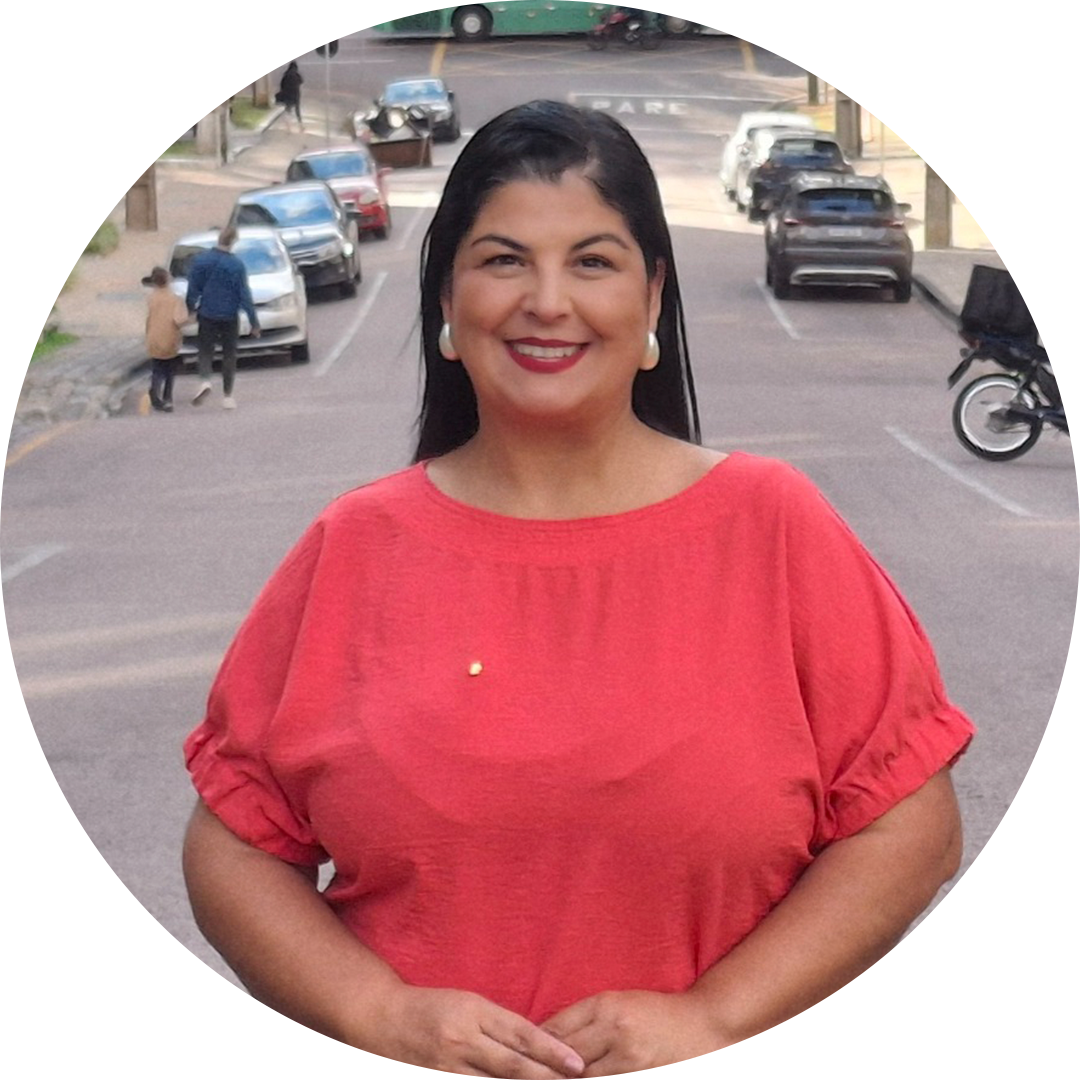 Elaine Marins